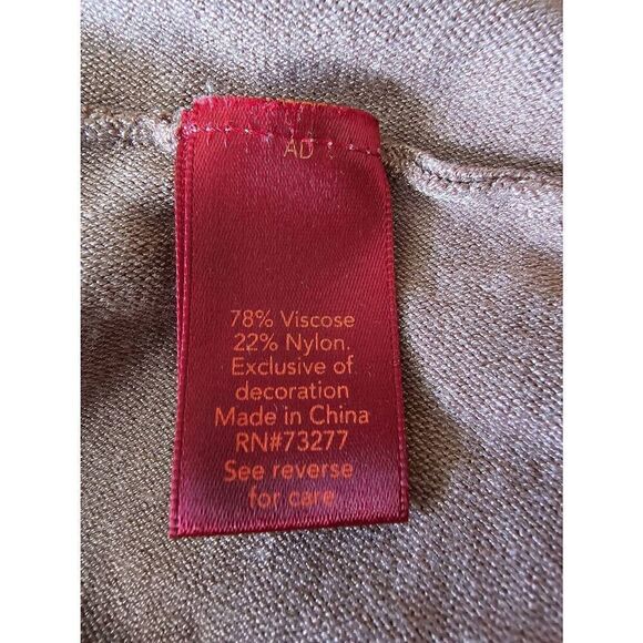 Jennifer Lopez top Sz S Rose with studs - Picture 7 of 8